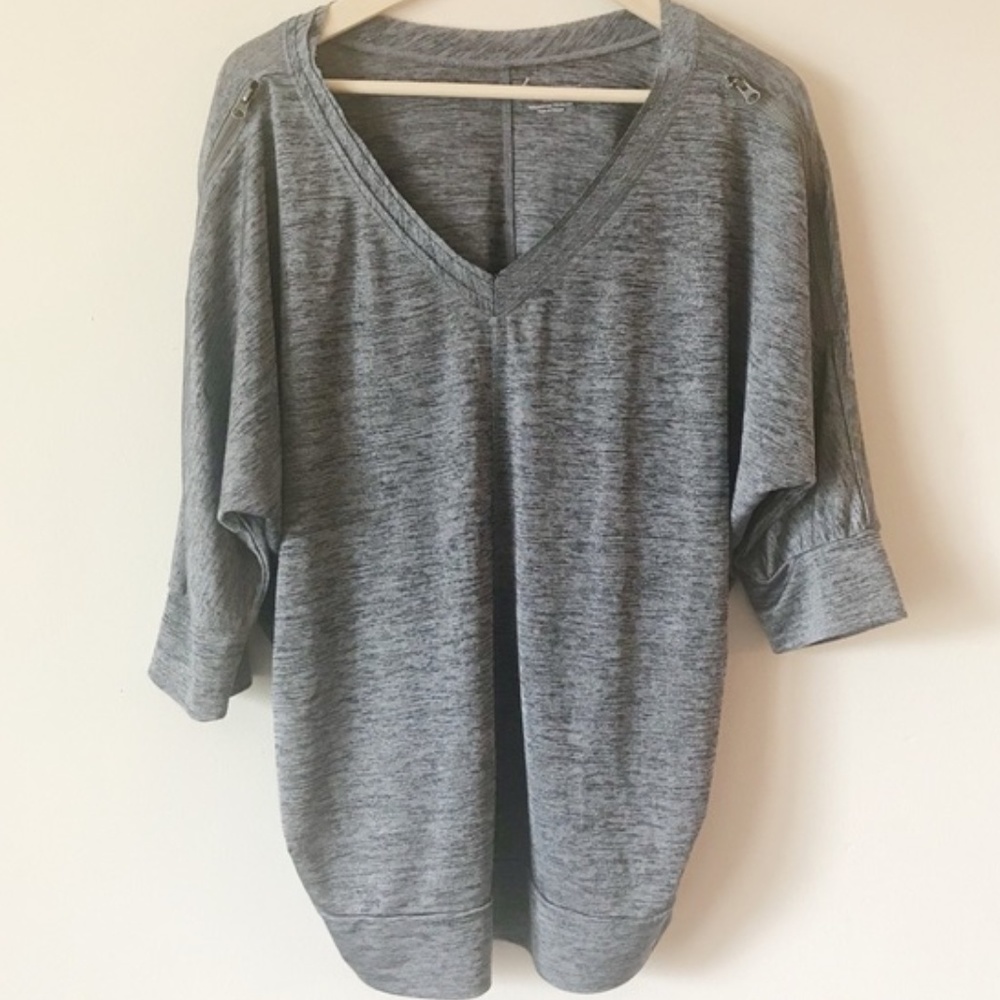 Lane Bryant Silver dolman style 14/16 top zippers